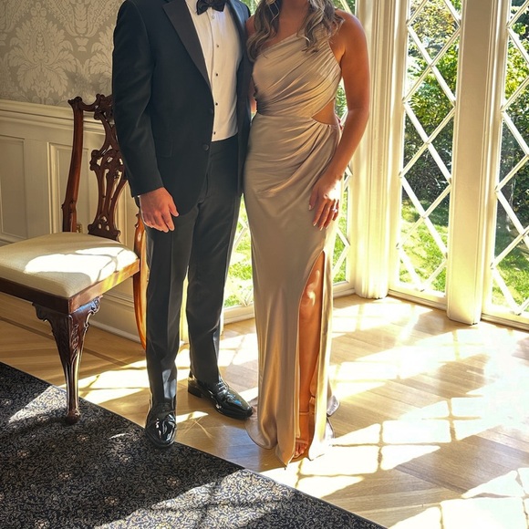 Shona Joy Asymmetrical One Shoulder Maxi Dress - Picture 5 of 6